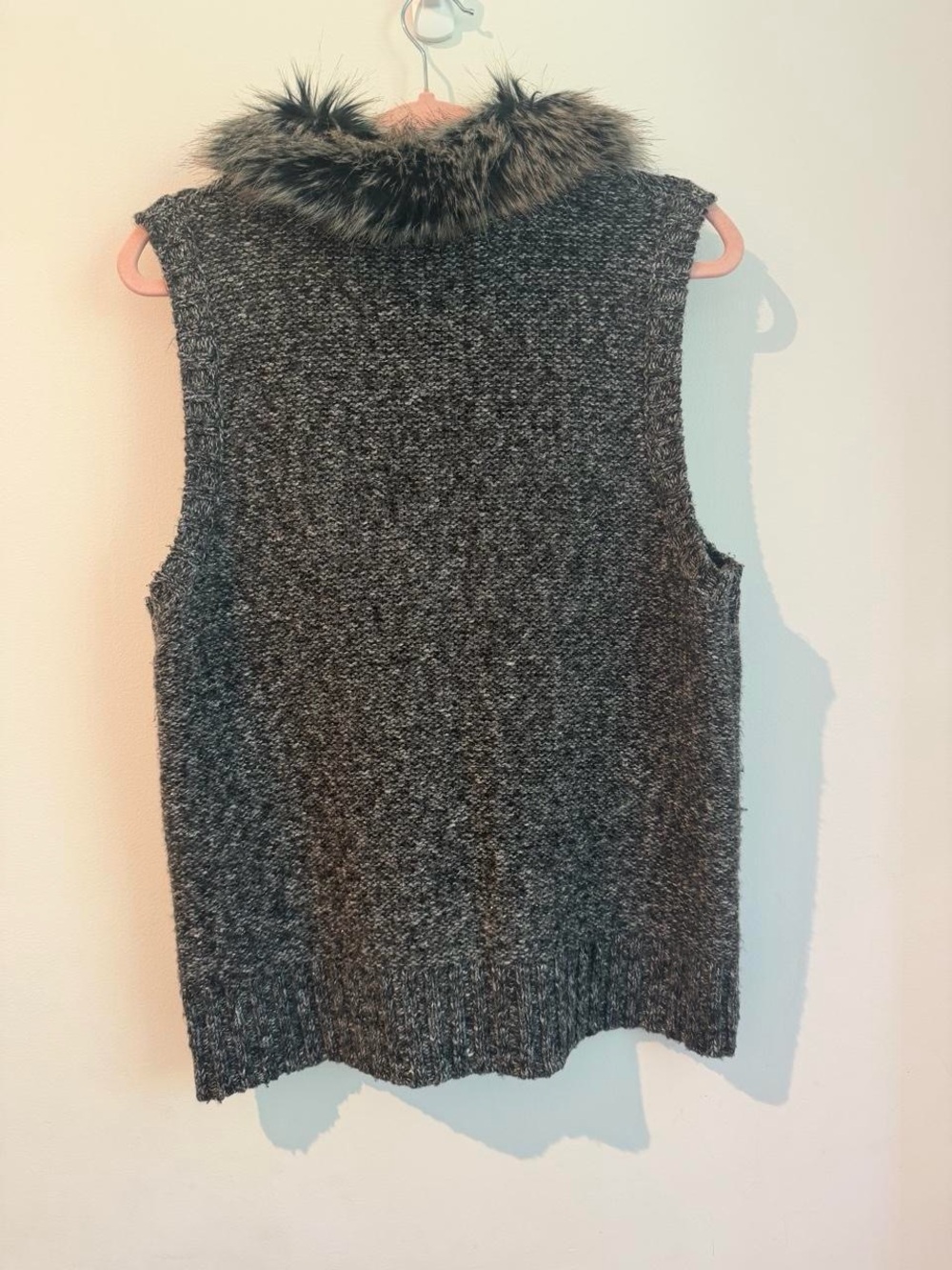Alia Charcoal Faux Fur-Trim Sleeveless Zip Cardigan - Picture 4 of 4